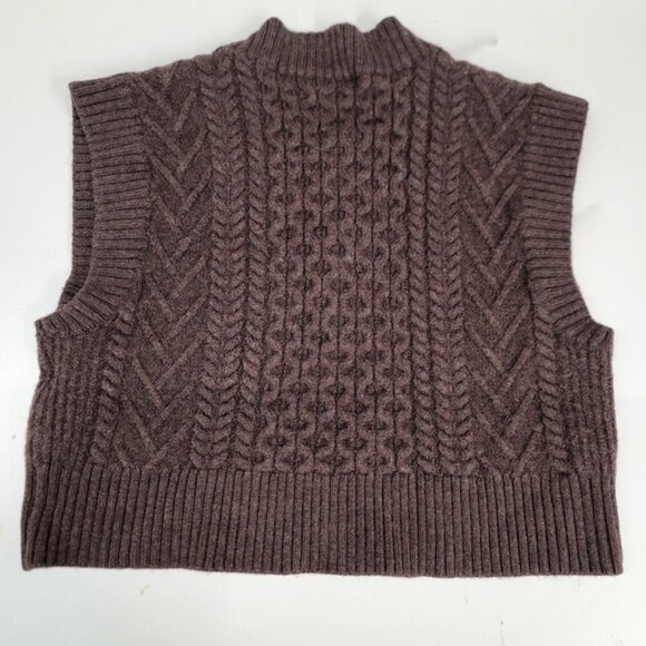 Babaton Fisheman Cable wool Vest - Picture 2 of 5
